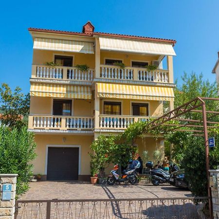 Apartment Nevelina Selce Luaran gambar