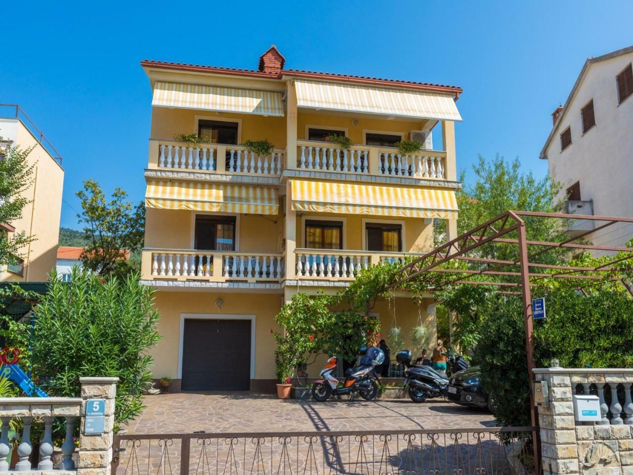 Apartment Nevelina Selce Luaran gambar